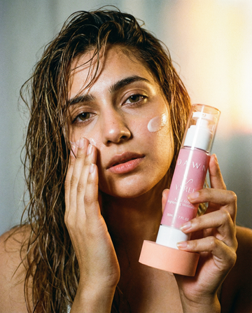 Why Blackheads and Whiteheads Appear on Your Face and How to Get Rid of Them